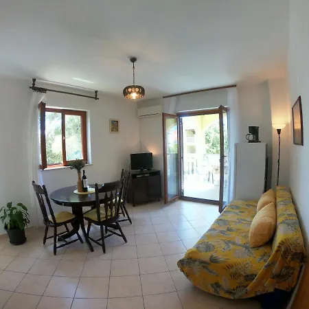Stanko Apartament Petrčane