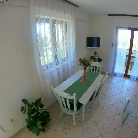 Stanko Apartament Petrčane