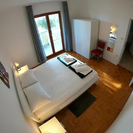 Stanko Apartament Petrčane