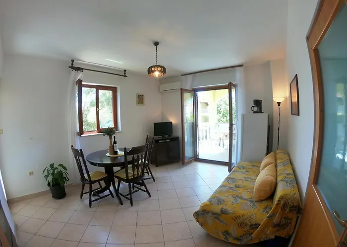 Stanko Διαμέρισμα Petrcane